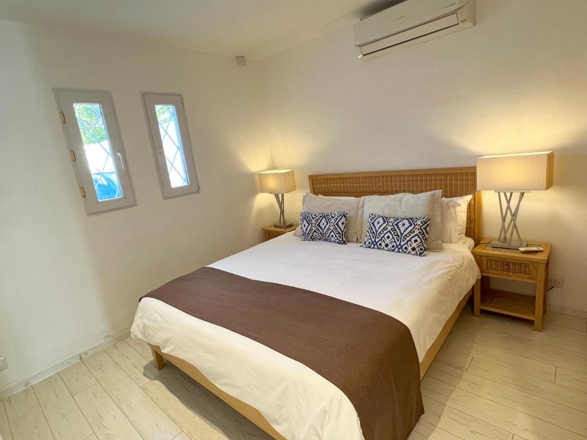 Caro'S Beachfront Trou aux Biches Exterior foto