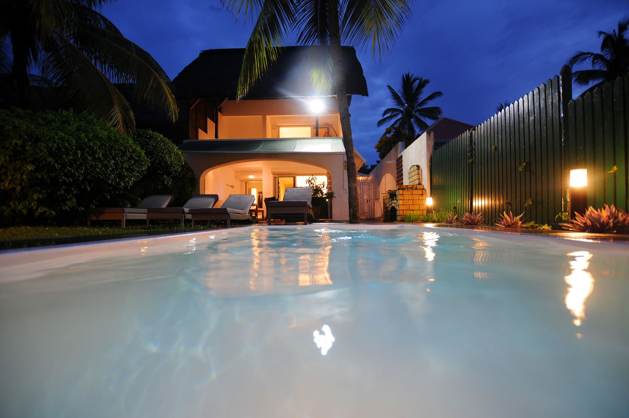 Caro'S Beachfront Trou aux Biches Exterior foto